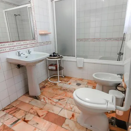 فيلة 300m From - By Algarkasa *