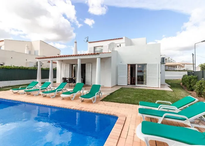 빌라 300m From - By Algarkasa